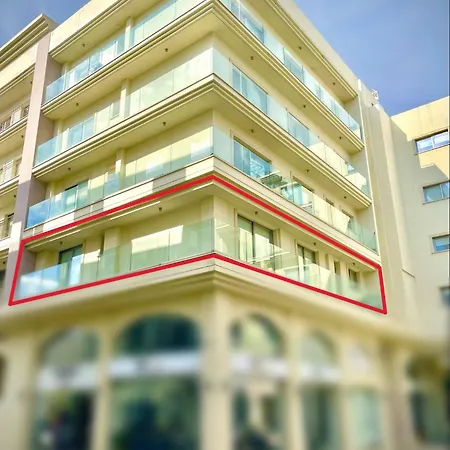 Halcyon * Larnaca